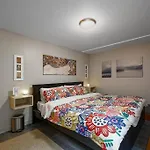 #Stayinmydistrict Multnomah Village Modern Retreat