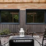 #Stayinmydistrict Multnomah Village Modern Retreat
