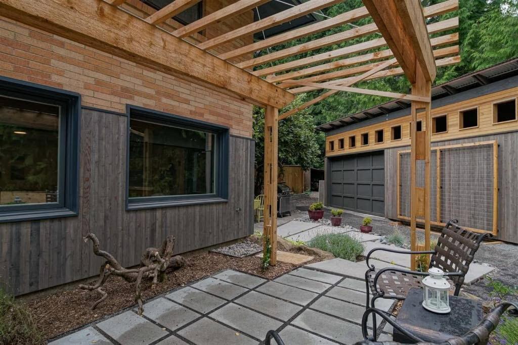 Apartment #stayinmydistrict Multnomah Village Modern Retreat *